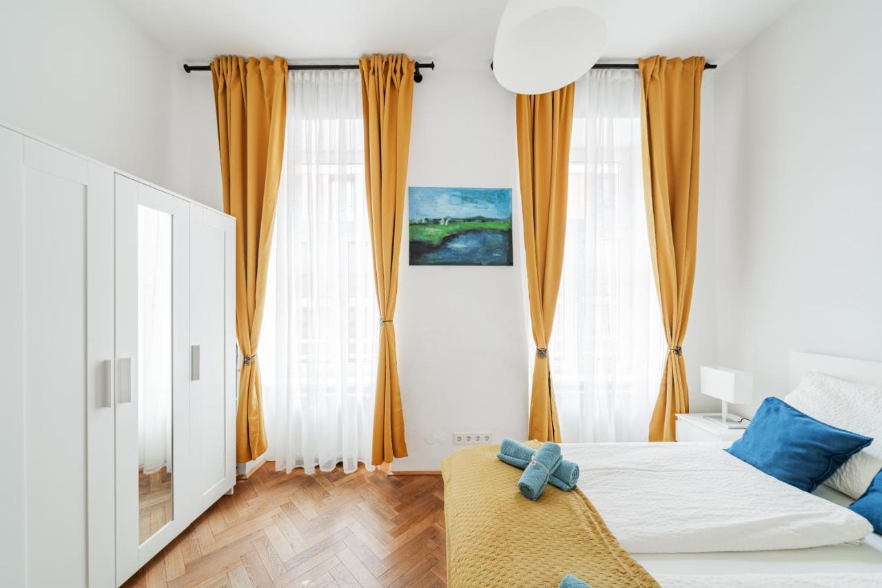 וינה 15 C&J'S Apartment מראה חיצוני תמונה