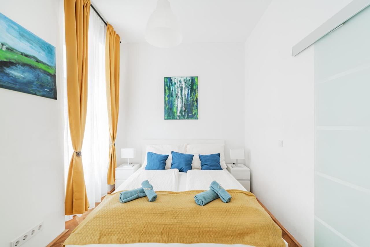 וינה 15 C&J'S Apartment מראה חיצוני תמונה