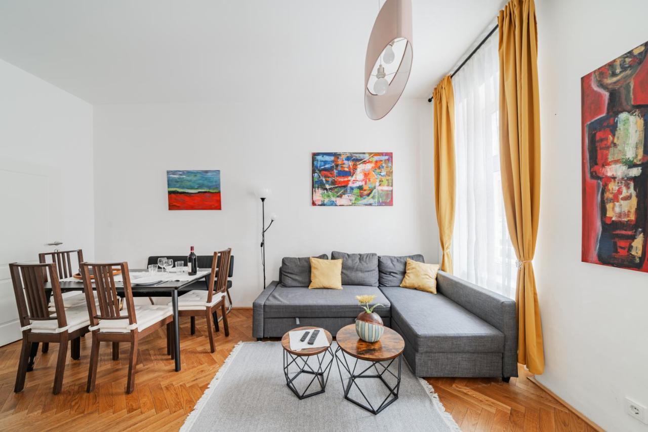וינה 15 C&J'S Apartment מראה חיצוני תמונה