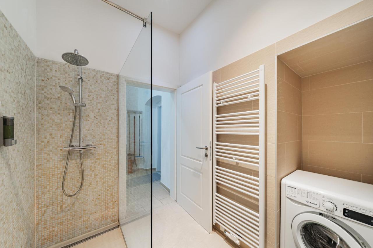 וינה 15 C&J'S Apartment מראה חיצוני תמונה