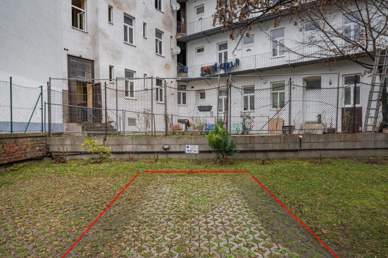 וינה 15 C&J'S Apartment מראה חיצוני תמונה